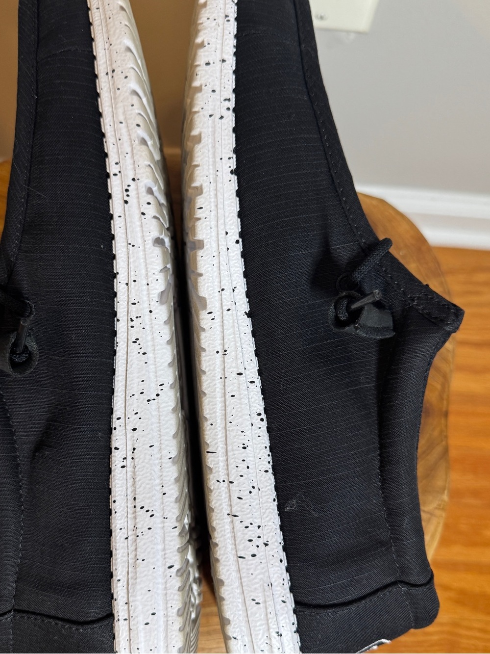 Hey Dude Wally Slub Slip-on Shoes in Black Canvas Speckled Sole Sz. 12 - Picture 8 of 10